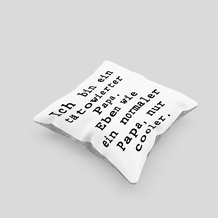 Tattoo Papa Geschenk Kissen mit Füllung 40x40 Vater Vatertag Geschenkidee Vatertagsgeschenk von Sohn Tochter Lustige Sprüche Papa Lustig (Grau) Grau Trendation