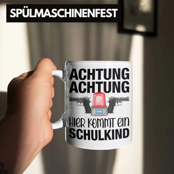Einschulung Junge Achtung Schulkind Geschenk für Schultüte Füllung Tasse Schulstart 1. Schultag Schuleinführung Schulanfang Geschenkidee 2022 Weiß Trendation