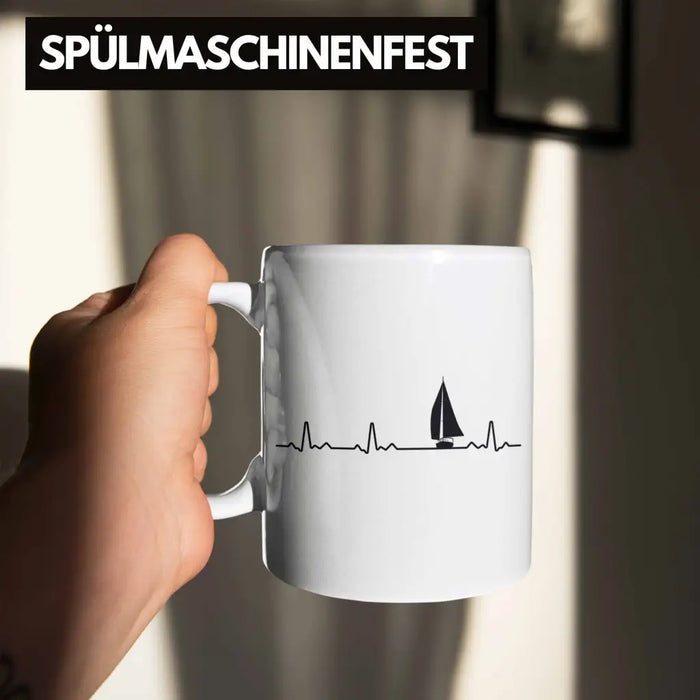 Kapitän Herzschlag Tasse Geschenk Käptn Lustiger Spruch Bootsfahrer Sportboot Herren Segler Segeln Motoboot Lustig Weiß Trendation