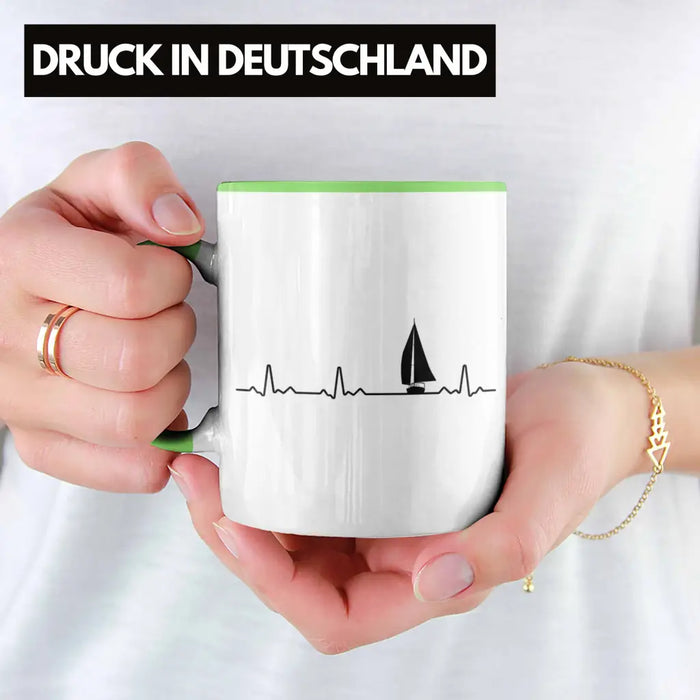 Kapitän Herzschlag Tasse Geschenk Käptn Lustiger Spruch Bootsfahrer Sportboot Herren Segler Segeln Motoboot Lustig Grün Trendation