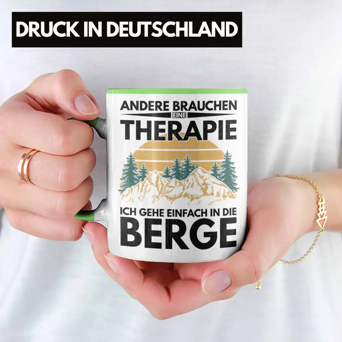 Trendation - Berge Tasse Geschenk Therapie Lustig Spruch Wandern Klettern Trekking Grün Trendation