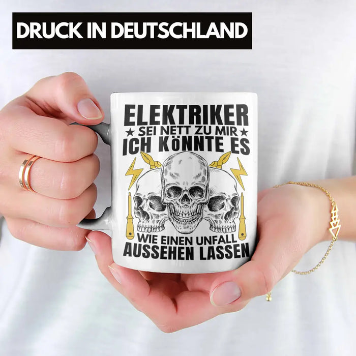 Trendation - Elektriker Tasse Geschenk Elektromeister Lustiger Spruch Männer Geschenkidee Wie Ein Unfall Aussehen Lassen Weiß Trendation