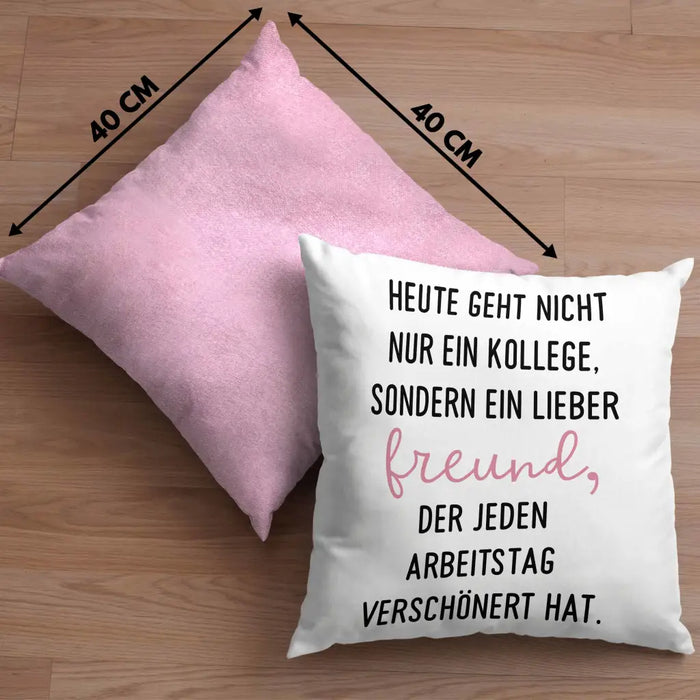Trendation - Jobwechsel Geschenk Kollege Schöner Spruch Abschied Bester Kollege Abschiedsgeschenk Dekokissen mit Füllung 40x40 Rosa Trendation