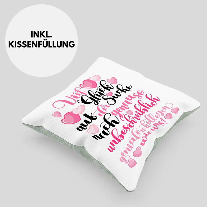 Trendation - Jobwechsel Kissen Geschenk Kollegin Abschiedsgeschenk Neuer Job Viel Glück Bei Der Suche Spruch Dekokissen mit Füllung 40x40 Rosa Trendation