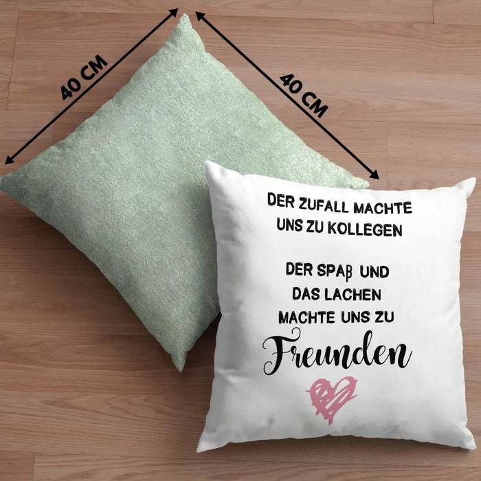 Trendation - Jobwechsel Kissen Geschenk Kollegin Abschiedsgeschenk Neuer Job Der Zufall Machte Uns Zu Kollegen Dekokissen mit Füllung 40x40 Rosa Trendation