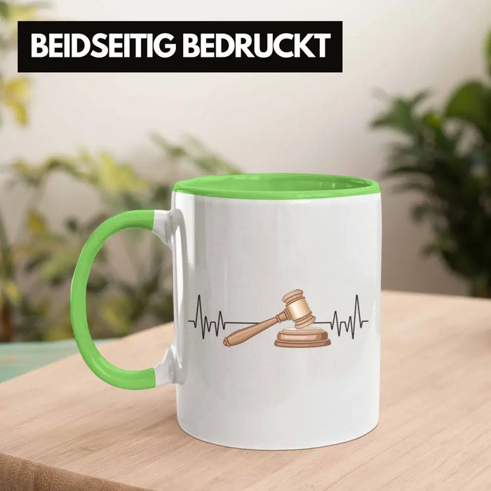 Trendation - Jura Jurist Herzschlag Tasse Geschenk für Richter Juristen Hobby Geschenkidee Grün Trendation