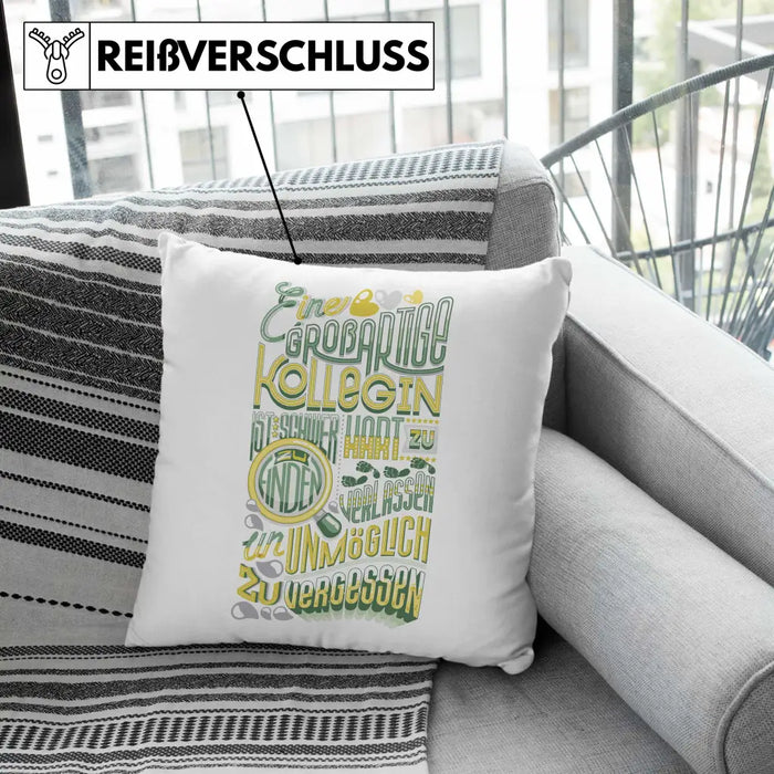 Trendation - Kollegin Abschied Kissen Geschenk Abschiedsgeschenk Neuer Job Jobwechsel Spruch Dekokissen mit Füllung 40x40 Rosa Trendation