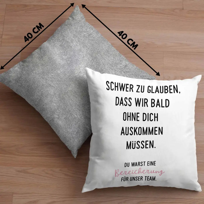 Trendation - Schwer Zu Glauben Kissen Geschenk zum Abschied Jobwechsel Neuer Job Geschenkidee Dekokissen mit Füllung 40x40 Rosa Trendation