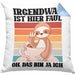 Lustige Kissen mit Füllung 40x40 Irgendwas Ist Hier Faul Geschenk Spruch Faultier Kollegein Kollege Geschenkidee Freundin Freund (Grau) Blau Trendation