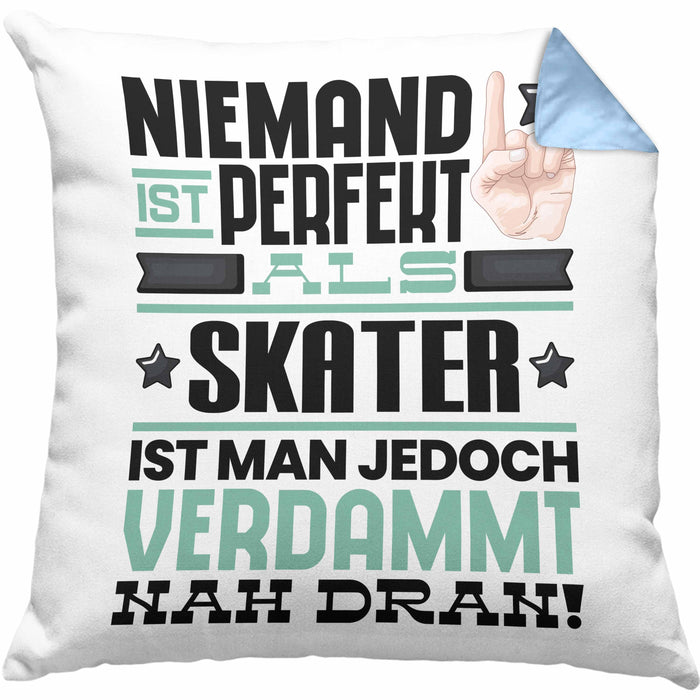 Skater Geschenk Kissen mit Füllung 40x40 Lustige Geschenkidee für Skater Geburtstag Niemand Ist Perfekt Aber Als Skater Ist Man Nah Dran (Grau) Blau Trendation