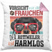 Rottweiler Besitzerin Frauchen Kissen mit Füllung 40x40 Geschenk Lustiger Spruch Geschenkidee Vorsicht Vor Dem Frauchen (Grau) Rosa Trendation
