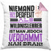 Wildnislehrer Geschenk Kissen mit Füllung 40x40 Lustige Geschenkidee für Wildnislehrer Geburtstag Niemand Ist Perfekt Aber Als Wildnislehrer Ist Man Nah Dran (Grau) Rosa Trendation
