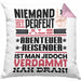 Abenteuerreisender Geschenk Kissen mit Füllung 40x40 Lustige Geschenkidee für Abenteuerreisender Geburtstag Niemand Ist Perfekt Aber Als Abenteuerreisender Ist Man Nah Dran (Grau) Rosa Trendation