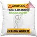 Musikstudent Kissen mit Füllung 40x40 Geschenk Lustiger Spruch Geschenkidee für Musikstudent Achtung Hochleistungs Musikstudent Bei Der Arbeit (Grau) Rosa Trendation