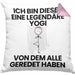 Yogi Geschenk Kissen mit Füllung 40x40 Lustige Geschenkidee Geburtstag für Yogi Ich Bin Dieser Legendäre Yogi Von Dem Alle Geredet Haben (Grau) Rosa Trendation