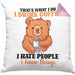 Bär Kaffe Kissen mit Füllung 40x40 Geschenk Lustiger Spruch I Hate People And I Know Things Geschenkidee Geburtstag (Grau) Rosa Trendation