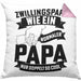 Zwillings-Papa Kissen mit Füllung 40x40 Geschenk WIe Ein Normaler Papa Nur Doppelt So Cool Vatertag Geschenkidee Zwillinge (Grau) Rosa Trendation
