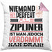 Zipliner Geschenk Kissen mit Füllung 40x40 Lustige Geschenkidee für Zipliner Geburtstag Niemand Ist Perfekt Aber Als Zipliner Ist Man Nah Dran (Grau) Rosa Trendation