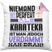 Karateka Geschenk Kissen mit Füllung 40x40 Lustige Geschenkidee für Karateka Geburtstag Niemand Ist Perfekt Aber Als Karateka Ist Man Nah Dran (Grau) Rosa Trendation