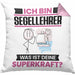 Segellehrer Kissen mit Füllung 40x40 Geschenk für Segellehrer Geburtstag Lustiger Spruch Was Ist Deine Superkraft (Grau) Rosa Trendation