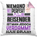 Reisender Geschenk Kissen mit Füllung 40x40 Lustige Geschenkidee für Reisender Geburtstag Niemand Ist Perfekt Aber Als Reisender Ist Man Nah Dran (Grau) Rosa Trendation