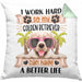 Golden Retriever Besitzer Kissen mit Füllung 40x40 Geschenk Lustiger Spruch Geschenkidee I Work Hard So My Golden Retriever Can Have A Better Life (Grau) Grün Trendation