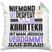 Karateka Geschenk Kissen mit Füllung 40x40 Lustige Geschenkidee für Karateka Geburtstag Niemand Ist Perfekt Aber Als Karateka Ist Man Nah Dran (Grau) Grün Trendation