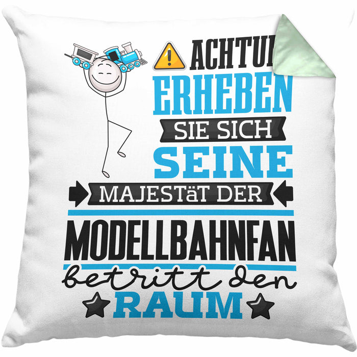 Modellbahnfan Geschenk Kissen mit Füllung 40x40 Lustiger Spruch Erheben Sie Sich Der Modellbahnfan Betritt den Raum (Grau) Grün Trendation