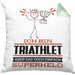 Triathlet Geschenk Kissen mit Füllung 40x40 Ich Bin Triathlet Aber Sag Doch Einfach Superheld Lustige Geschenkdiee für Triathlet (Grau) Grün Trendation