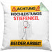 Stiefenkel Kissen mit Füllung 40x40 Geschenk Lustiger Spruch Geschenkidee für Stiefenkel Achtung Hochleistungs Stiefenkel Bei Der Arbeit (Grau) Grün Trendation