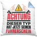 Führerschein Bestanden Geschenk Kissen mit Füllung 40x40 Bestandener Führerschein Achtung Dieser Typ Hat Jetzt Seinen Führerschein Fahrschule (Grau) Blau Trendation