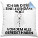 Yogi Geschenk Kissen mit Füllung 40x40 Lustige Geschenkidee Geburtstag für Yogi Ich Bin Dieser Legendäre Yogi Von Dem Alle Geredet Haben (Grau) Blau Trendation