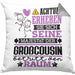 Großcousin Geschenk Kissen mit Füllung 40x40 Lustiger Spruch Erheben Sie Sich Der Großcousin Betritt den Raum (Grau) Grau Trendation