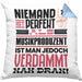 Musikproduzent Geschenk Kissen mit Füllung 40x40 Lustige Geschenkidee für Musikproduzent Geburtstag Niemand Ist Perfekt Aber Als Musikproduzent Ist Man Nah Dran (Grau) Blau Trendation