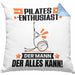 Pilates-Enthusiast Kissen mit Füllung 40x40 Geschenk für Pilates-Enthusiast Der Mann Der Alles Kann Geschenkidee zum Geburtstag (Grau) Blau Trendation