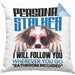 Australian Shepherd Besitzerin Kissen mit Füllung 40x40 Geschenk Lustiger Spruch Geschenkidee Personal Stalker (Grau) Blau Trendation