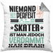 Skater Geschenk Kissen mit Füllung 40x40 Lustige Geschenkidee für Skater Geburtstag Niemand Ist Perfekt Aber Als Skater Ist Man Nah Dran (Grau) Grau Trendation
