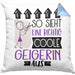 Geigerin Geschenk Kissen mit Füllung 40x40 Geschenkidee für Geigerin Geburtstag Weihnachten Spruch So Sieht Eine Richtig Coole Geigerin Aus (Grau) Blau Trendation