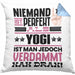 Yogi Geschenk Kissen mit Füllung 40x40 Lustige Geschenkidee für Yogi Geburtstag Niemand Ist Perfekt Aber Als Yogi Ist Man Nah Dran (Grau) Blau Trendation