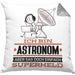 Astronom Geschenk Kissen mit Füllung 40x40 Ich Bin Astronom Aber Sag Doch Einfach Superheld Lustige Geschenkdiee für Astronom (Grau) Grau Trendation