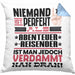Abenteuerreisender Geschenk Kissen mit Füllung 40x40 Lustige Geschenkidee für Abenteuerreisender Geburtstag Niemand Ist Perfekt Aber Als Abenteuerreisender Ist Man Nah Dran (Grau) Blau Trendation