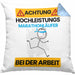 Marathonläufer Kissen mit Füllung 40x40 Geschenk Lustiger Spruch Geschenkidee für Marathonläufer Achtung Hochleistungs Marathonläufer Bei Der Arbeit (Grau) Blau Trendation