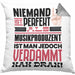 Musikproduzent Geschenk Kissen mit Füllung 40x40 Lustige Geschenkidee für Musikproduzent Geburtstag Niemand Ist Perfekt Aber Als Musikproduzent Ist Man Nah Dran (Grau) Grau Trendation