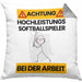Softballspieler Kissen mit Füllung 40x40 Geschenk Lustiger Spruch Geschenkidee für Softballspieler Achtung Hochleistungs Softballspieler Bei Der Arbeit (Grau) Grau Trendation