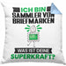 Sammler von Briefmarken Kissen mit Füllung 40x40 Geschenk für Sammler von Briefmarken Geburtstag Lustiger Spruch Was Ist Deine Superkraft (Grau) Blau Trendation