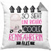 Rennfahrerin Geschenk Kissen mit Füllung 40x40 Lustig Geschenkidee für Rennfahrerin Geburtstag So Sieht Eine Richtig Coole Rennfahrerin Aus Frauen Spruch (Grau) Grau Trendation