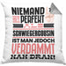 Schwiegercousin Geschenk Kissen mit Füllung 40x40 Lustige Geschenkidee für Schwiegercousin Geburtstag Niemand Ist Perfekt Aber Als Schwiegercousin Ist Man Nah Dran (Grau) Grau Trendation