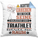 Triathlet Geschenk Kissen mit Füllung 40x40 Lustiger Spruch Erheben Sie Sich Der Triathlet Betritt den Raum (Grau) Blau Trendation