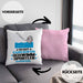 Schwimmsportler Geschenk Kissen mit Füllung 40x40 So Gut Kann Nur Ein Schwimmsportler Aussehen Geschenkidee (Grau) Rosa Trendation