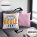 Boule Kissen mit Füllung 40x40 "So Sieht Ein Richtig Cooler Boule Spieler Aus" Kissen mit Füllung 40x40 - Geschenk für Boule-Fans mit Spruch (Grau) Rosa Trendation
